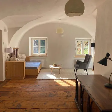 Forsthaus - Historic And Luxurious