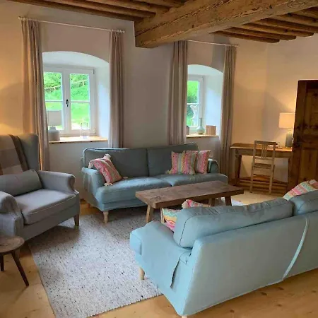 Forsthaus - Historic And Luxurious