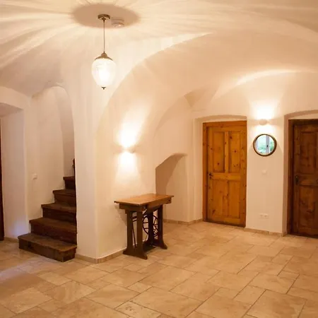 Forsthaus - Historic And Luxurious *